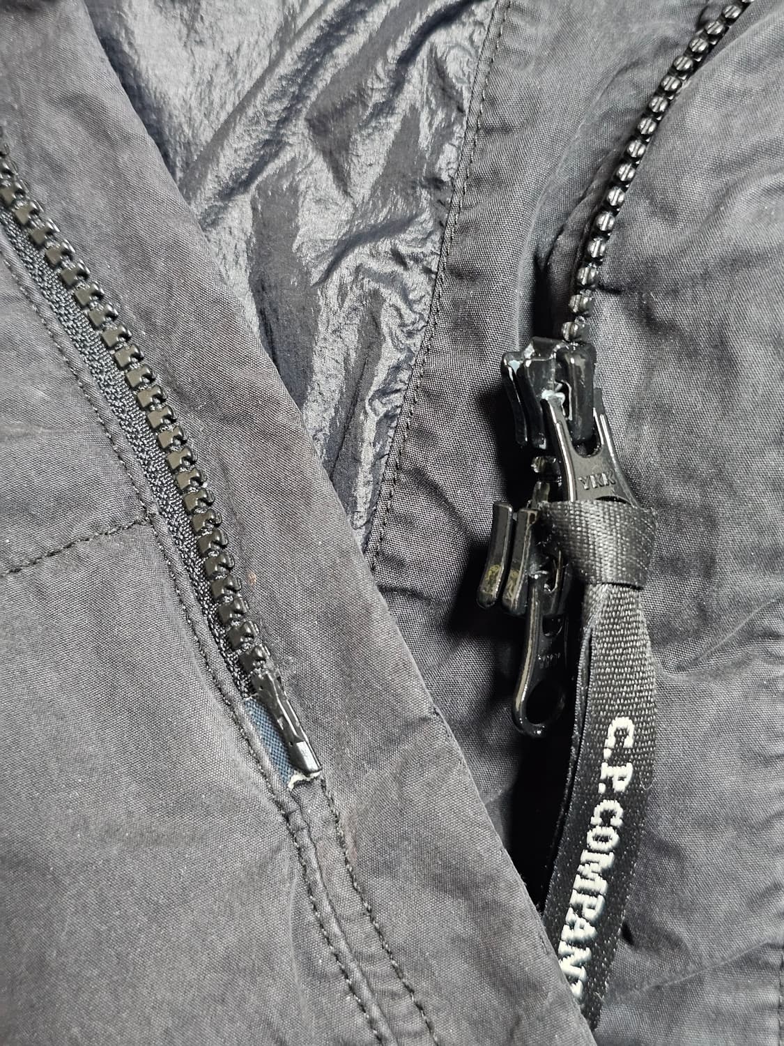 CP컴퍼니 가먼트다잉 라쿤포 패딩 48 정품 상품이미지8