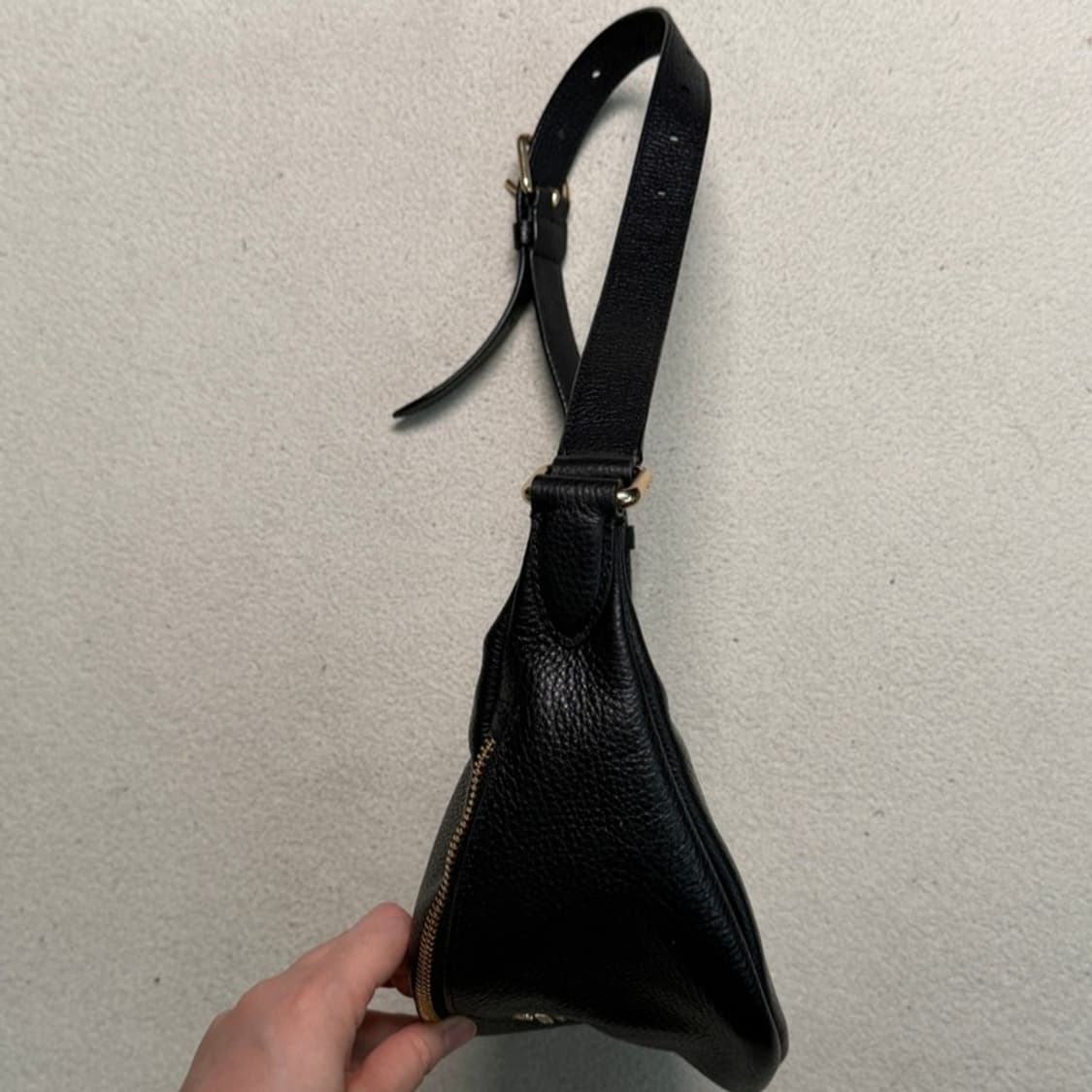 코치 가죽 힙색 블랙 상품이미지3