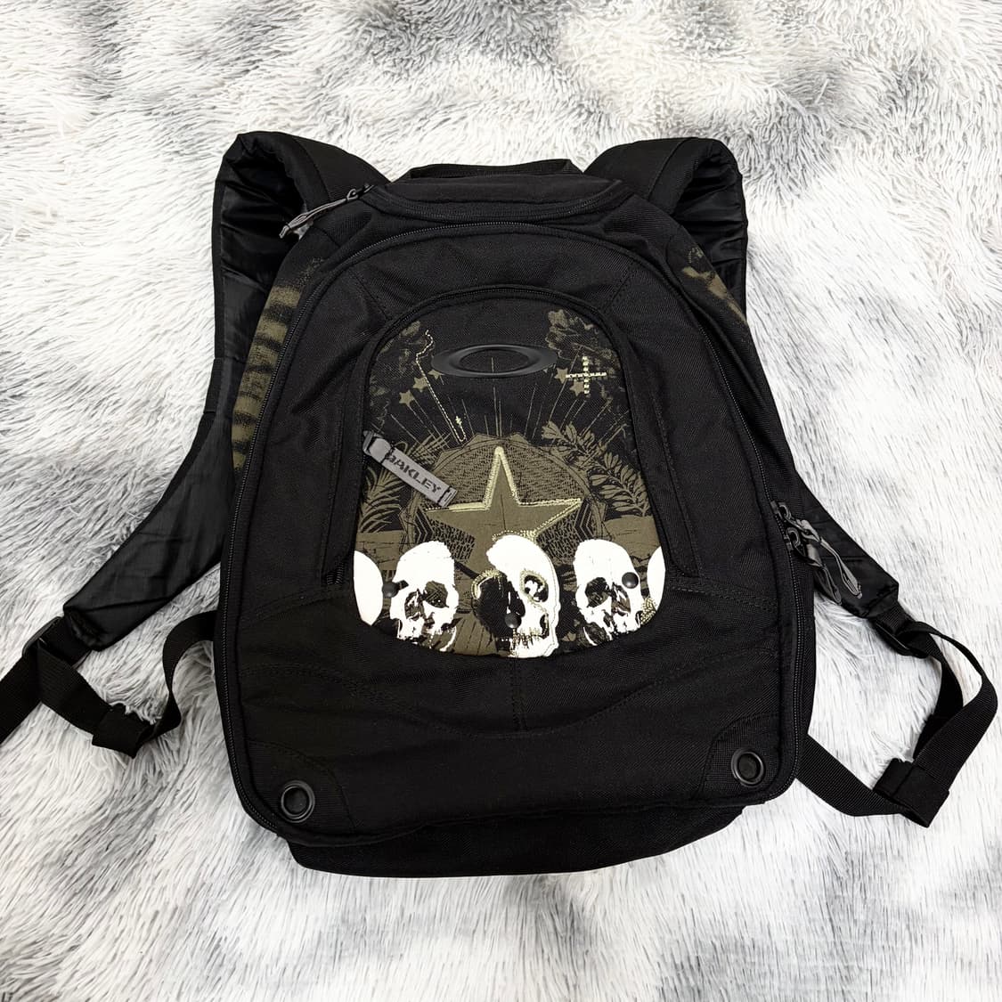 오클리 스컬 프린팅 백팩 상품이미지4