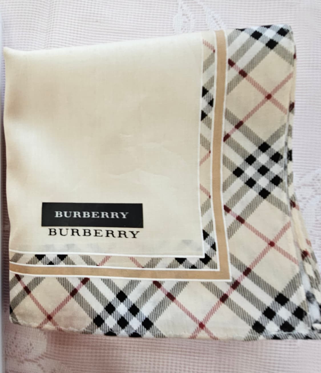 버버리 체크 패턴 손수건 상품이미지5
