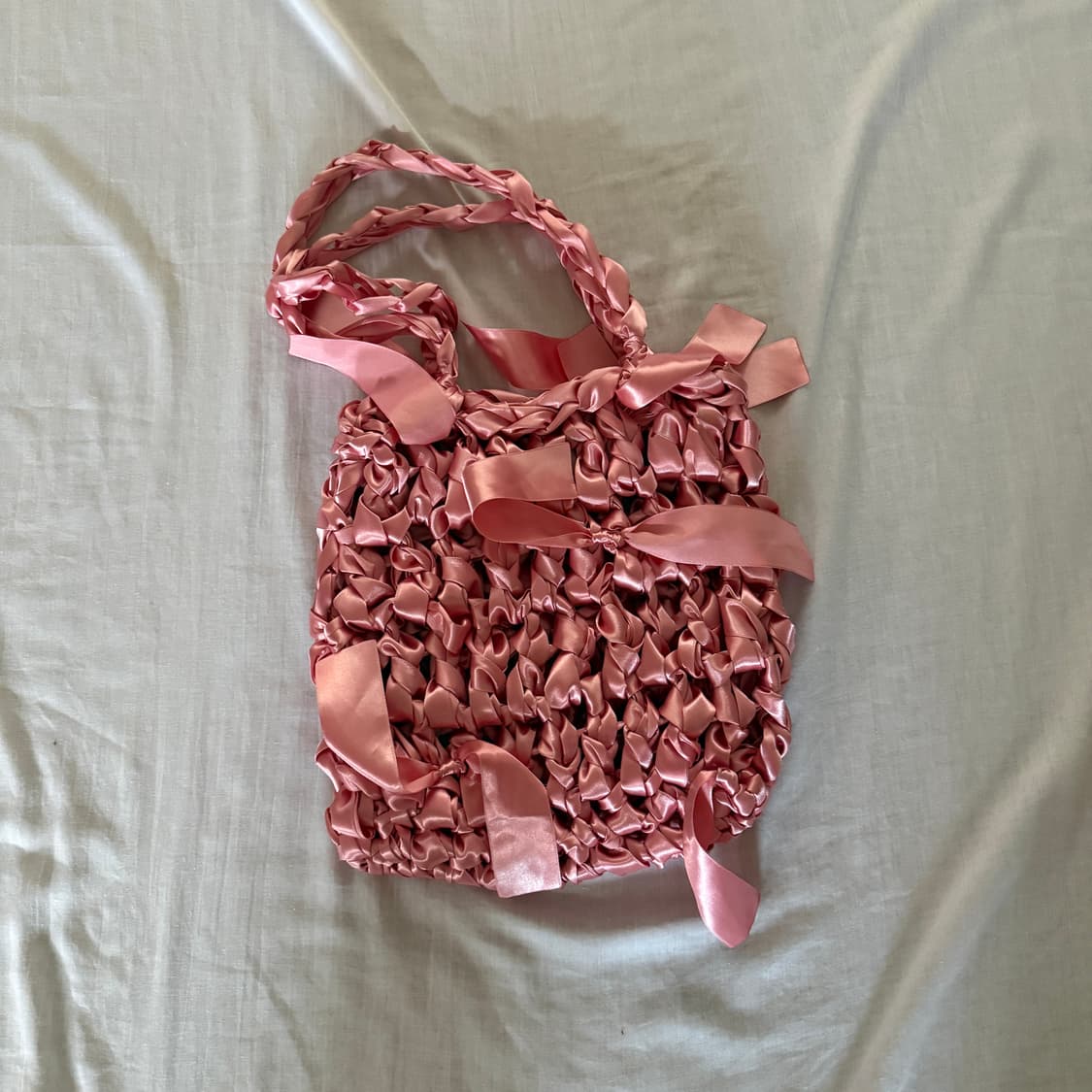 크로쉐안트 새틴삭 숄더백 상품이미지1