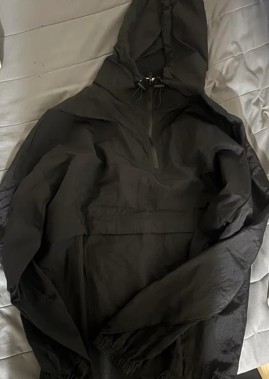 어반디타입 블랙 후드 아노락 바람막이 상품이미지1