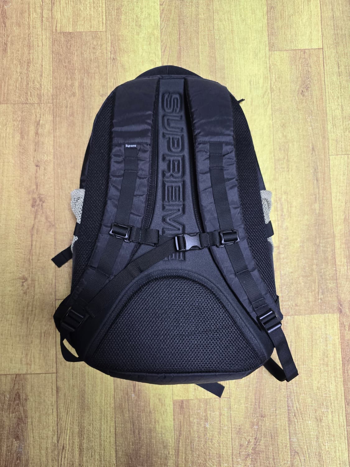 슈프림 백팩 블루 23fw 상품이미지2