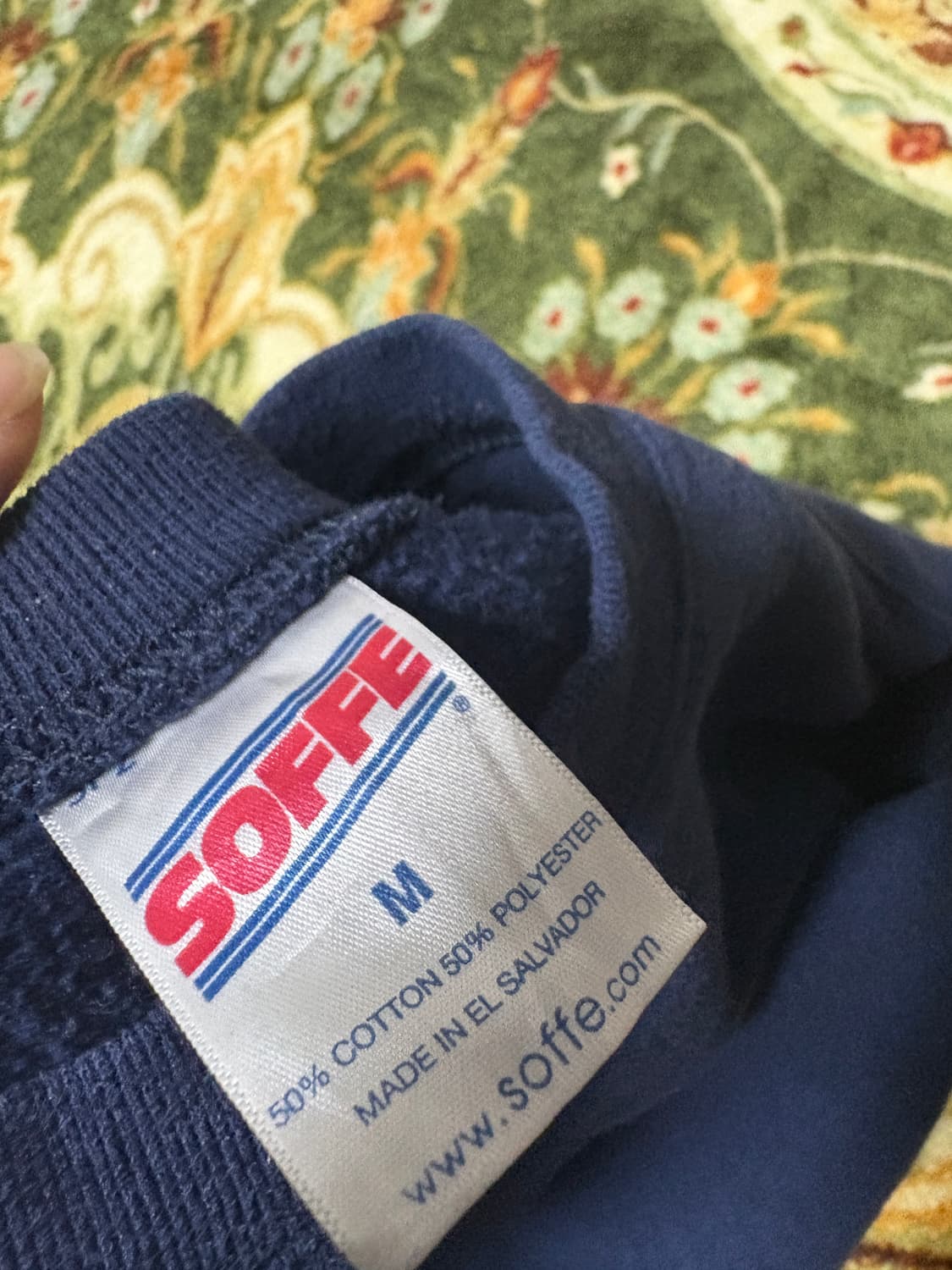 SOFFE 네이비(NAVY) 로고 스웨트셔츠 상품이미지3