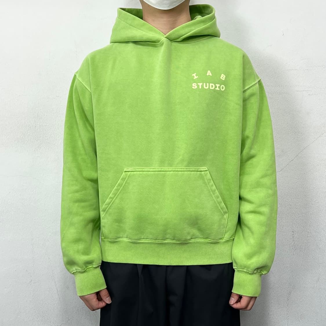 아이앱 스튜디오 피그먼트 후디 그린 상품이미지3