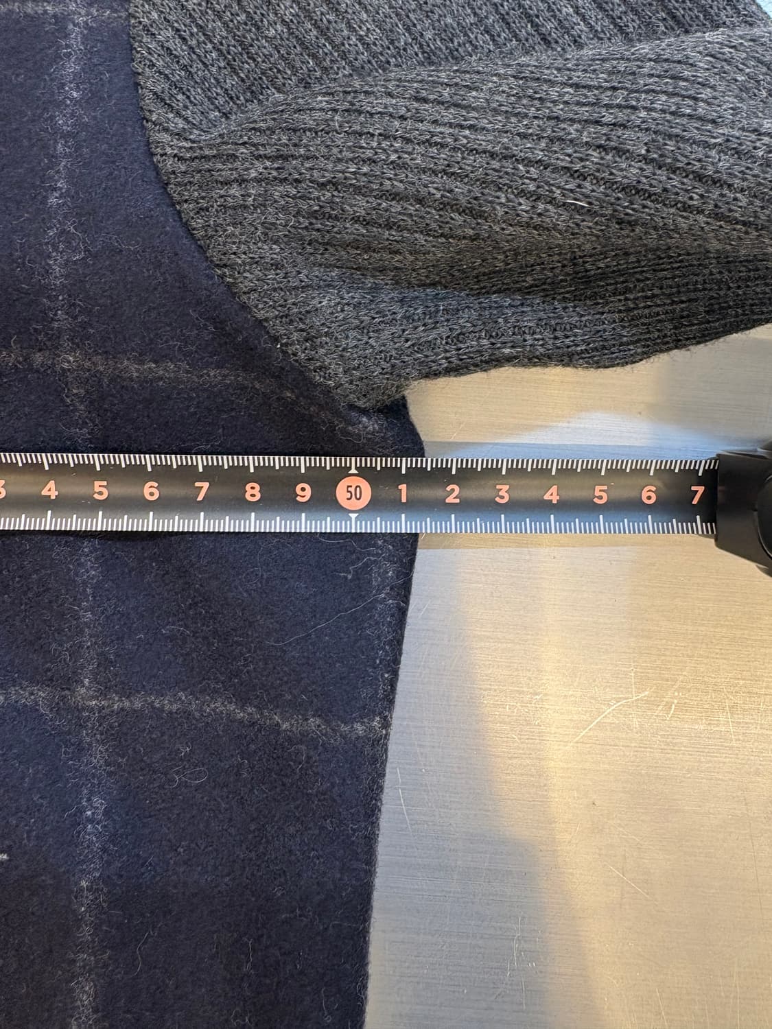 솔리드옴므 체크 패널 니트 상품이미지3