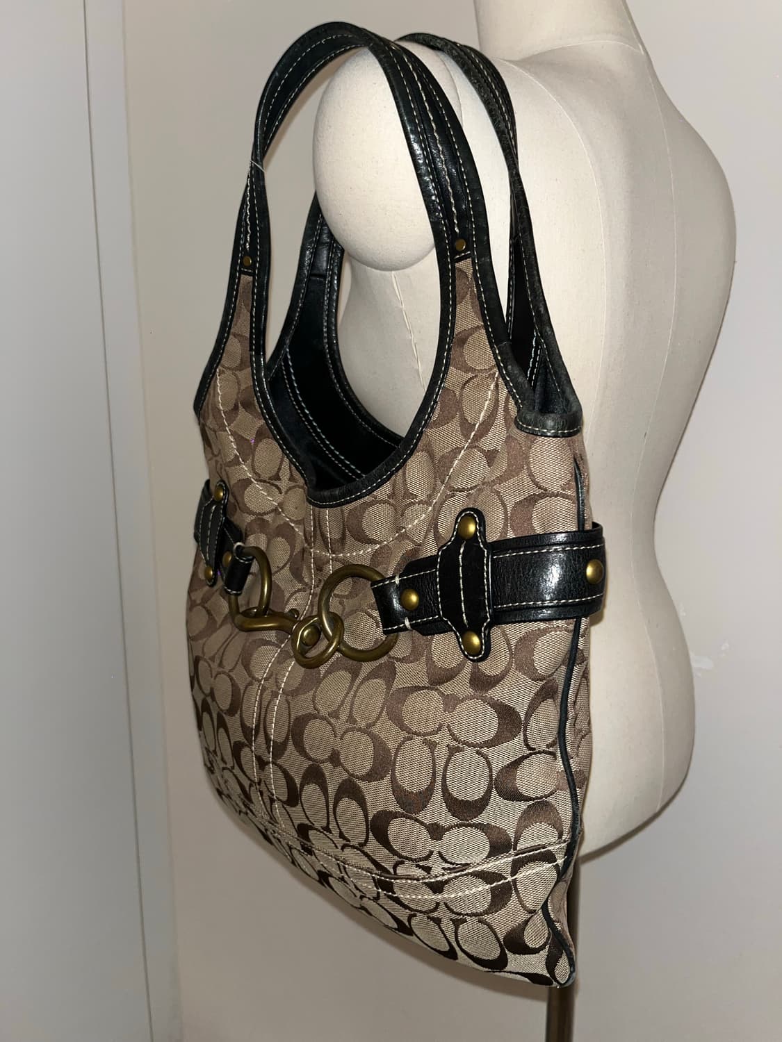 Coach Beige & Black Shoulder Bag 상품이미지5