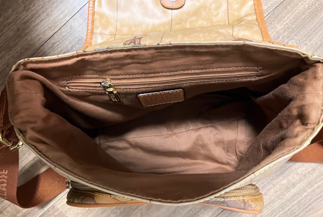 프리마클라쎄 지도 패턴 크로스백 상품이미지4