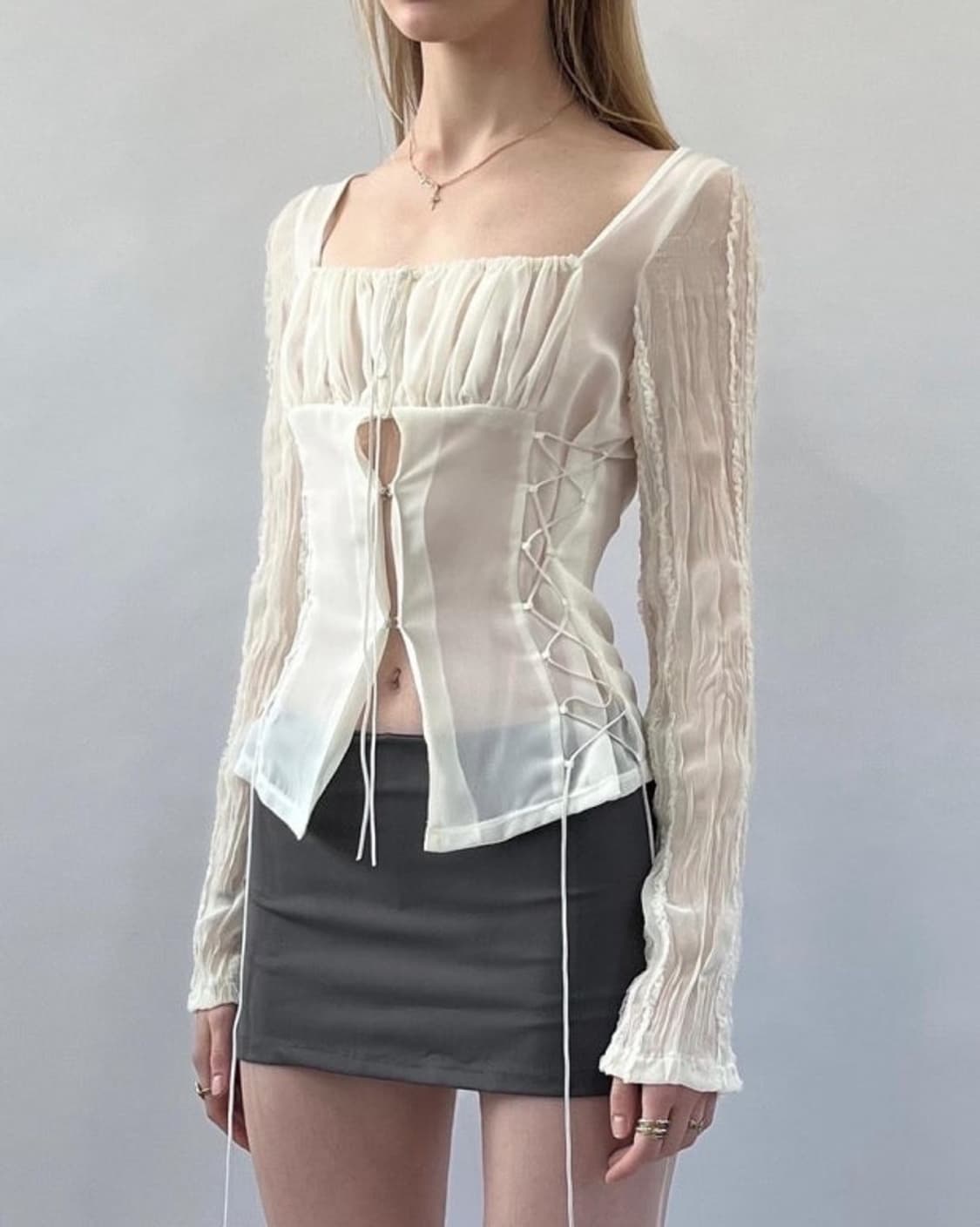 Bonnae Lace up chiffon blous 상품이미지1