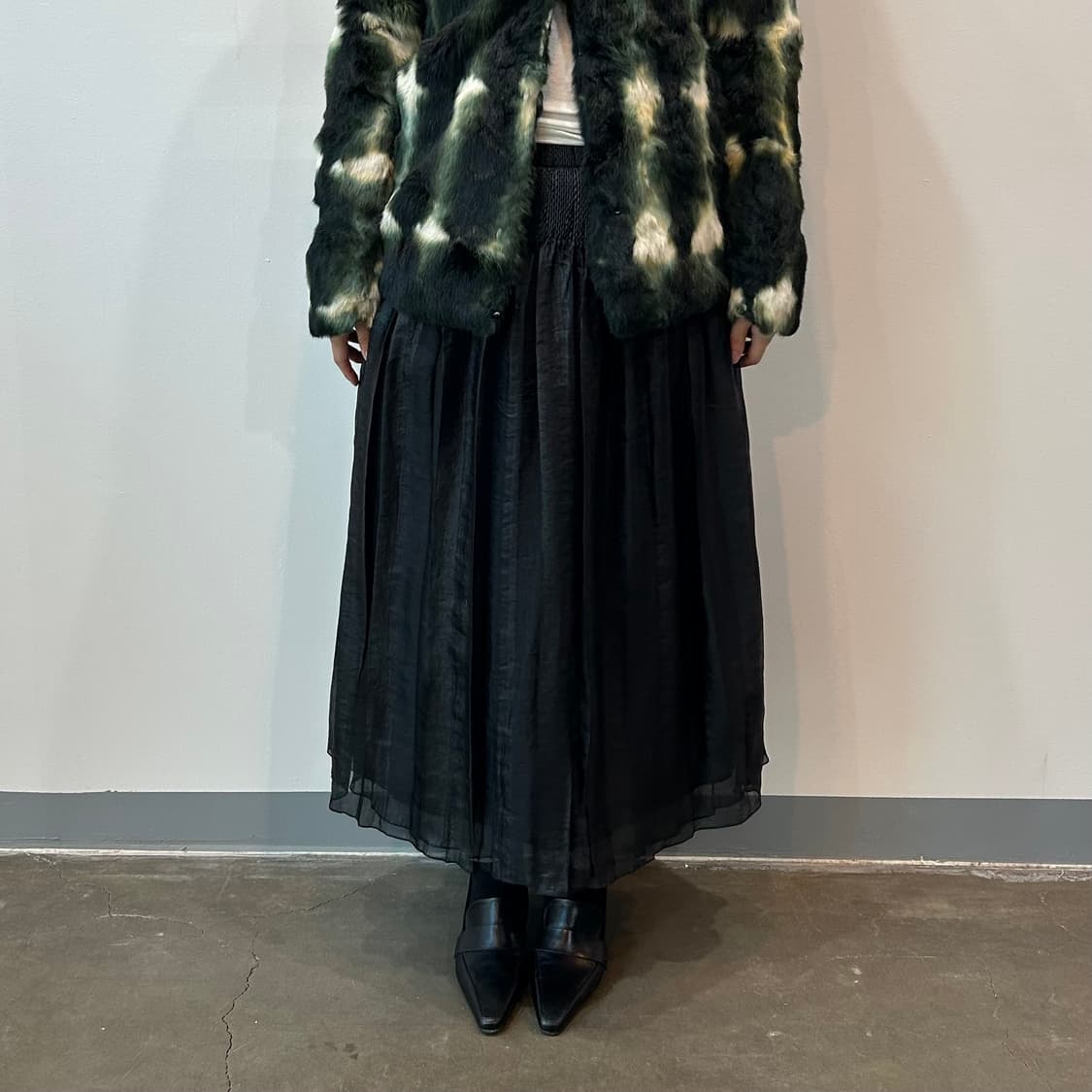 블랙 플리츠 롱 스커트 상품이미지1