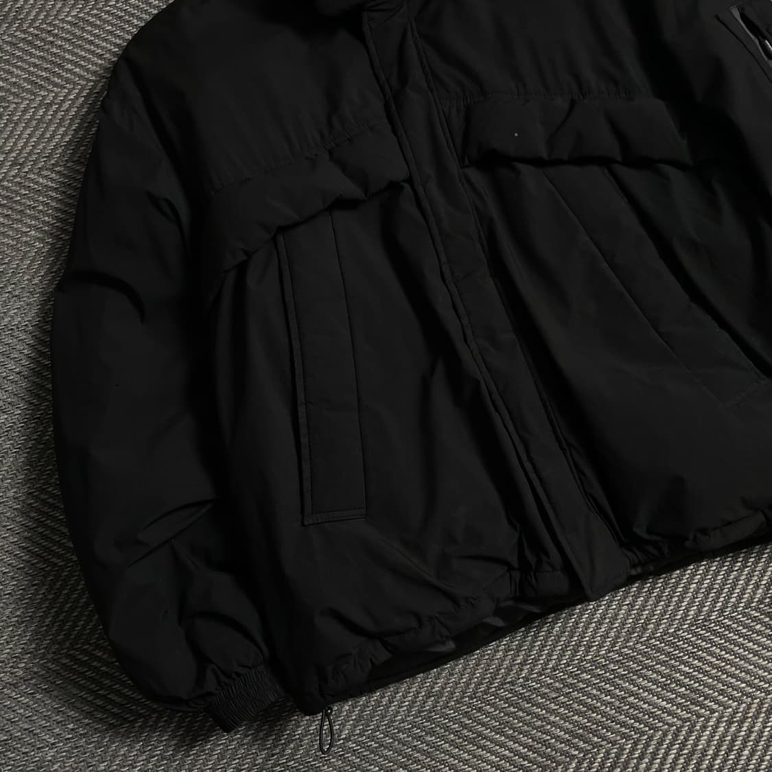 코드그라피 미니멀 푸퍼 숏 패딩 블랙o 4872 상품이미지4