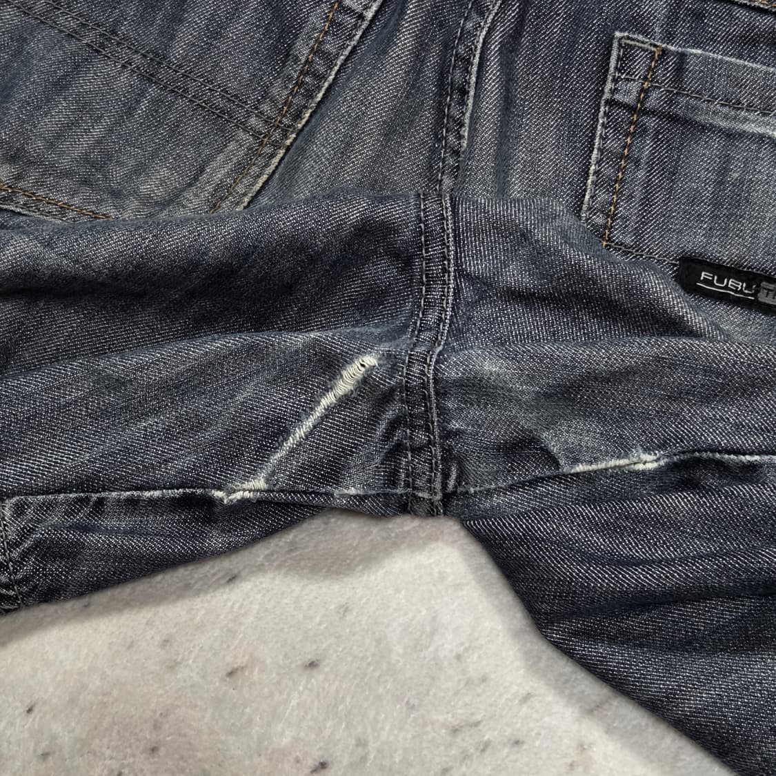 후부 빅로고 그레이 워싱 데님팬츠 상품이미지7