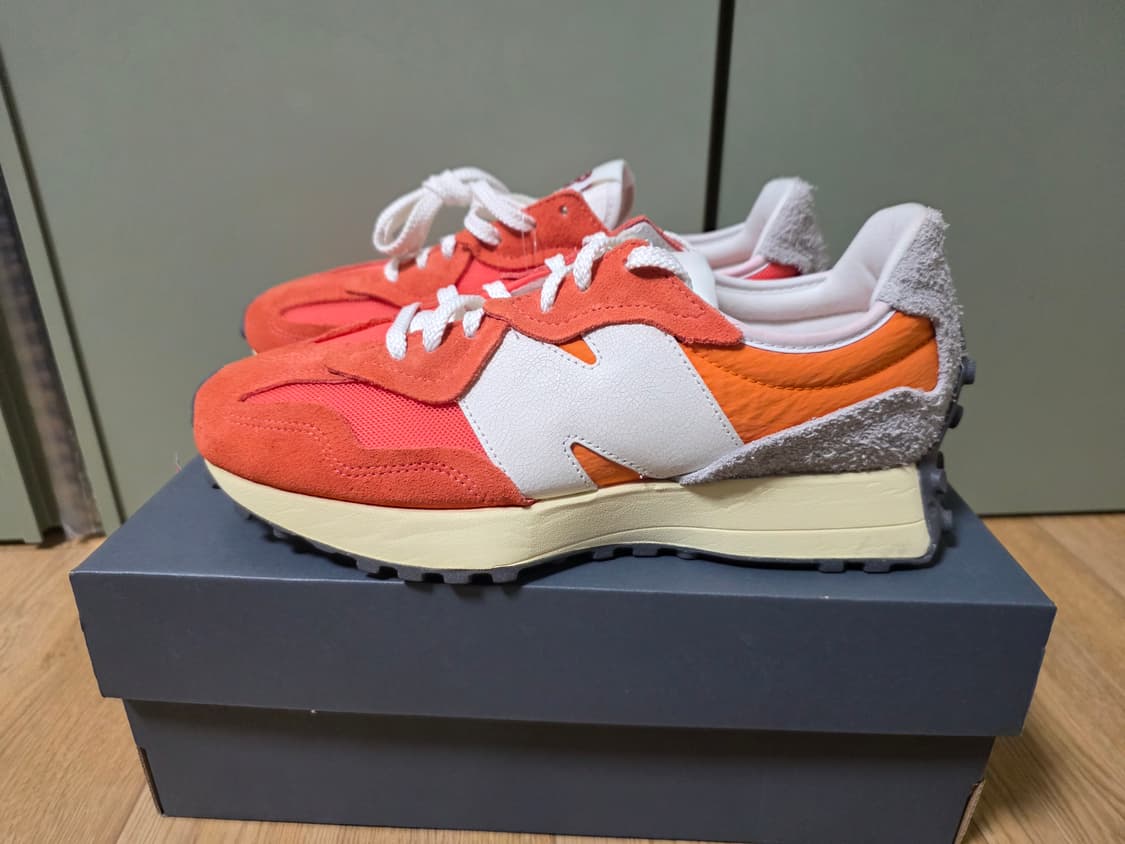 (새상품) 뉴발란스 327 (U327WRC) 275 사이즈 상품이미지2