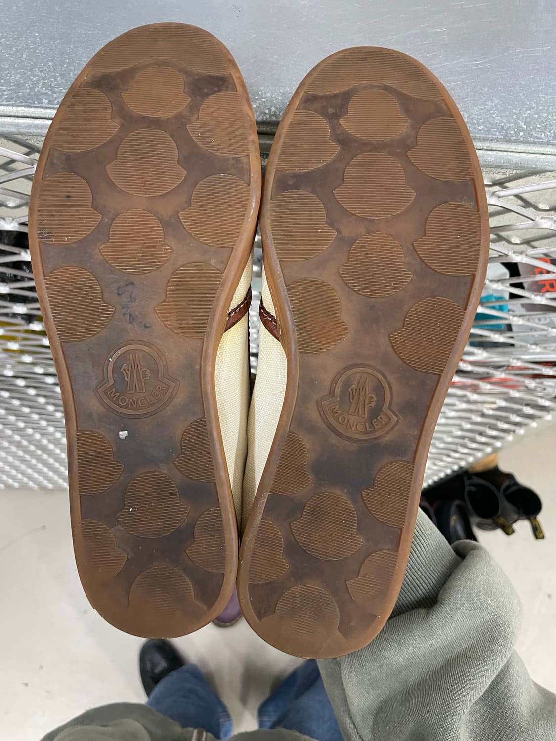 몽클레어 슬립온 39 상품이미지6