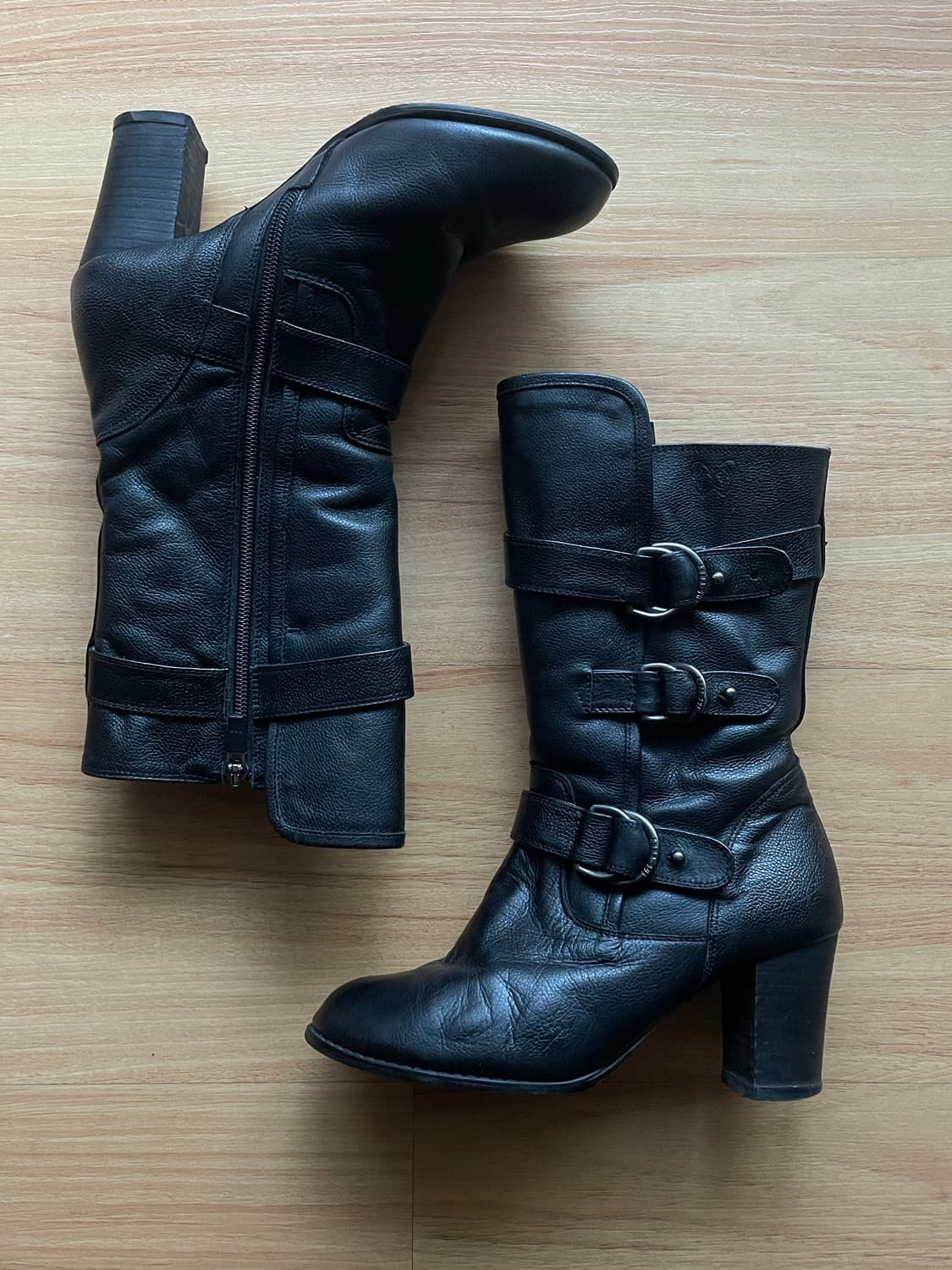 안나수이 나비 멀티버클 레더 부츠 상품이미지1