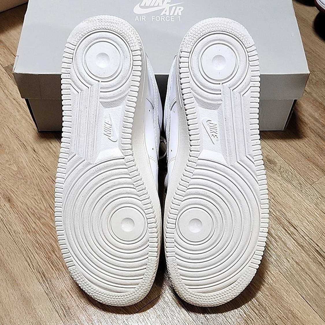 나이키 에어포스 275 로우 화이트 상품이미지6