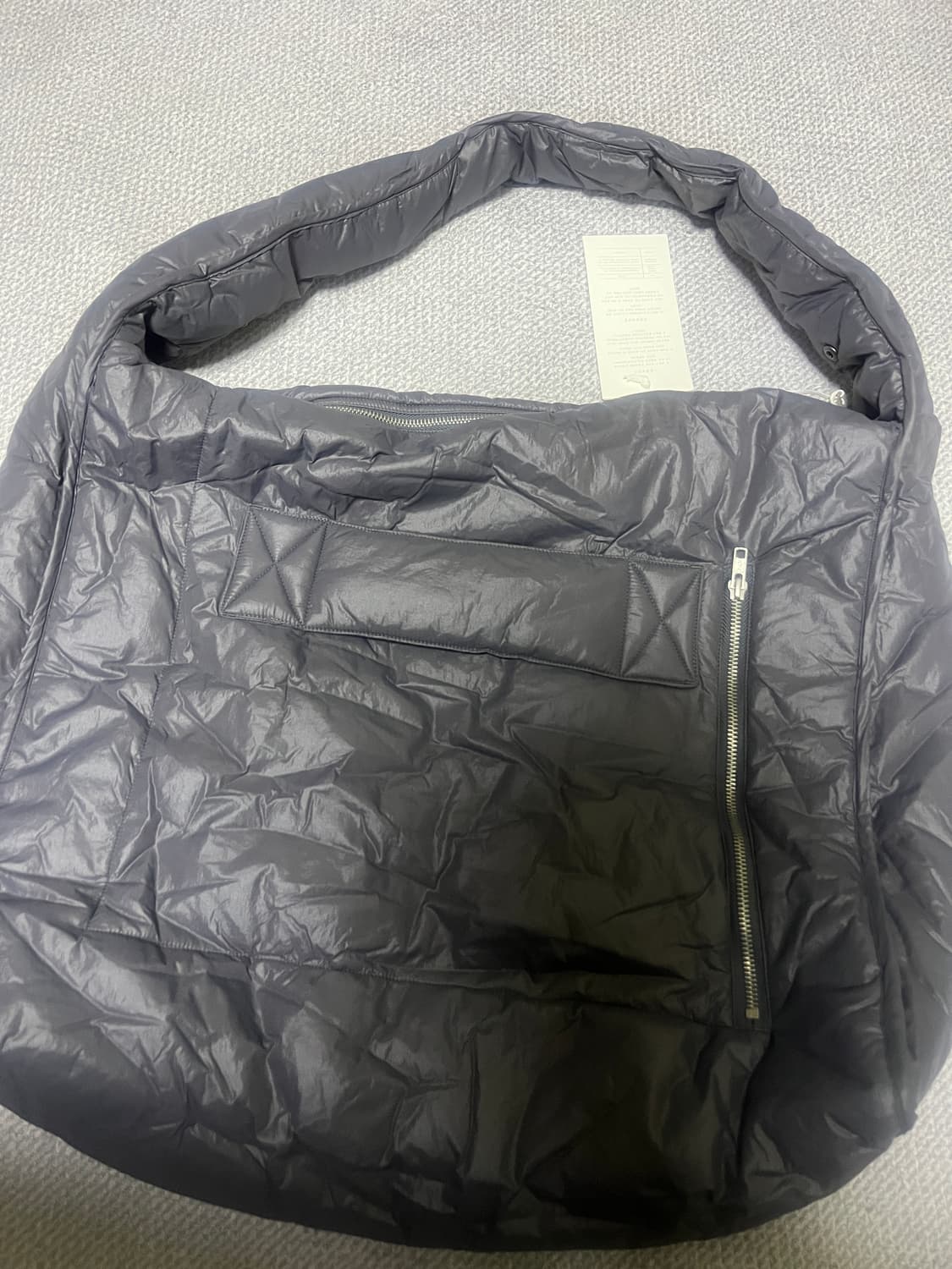 LEMARD 퀼팅 패딩 숄더백 차콜 새상품 상품이미지3