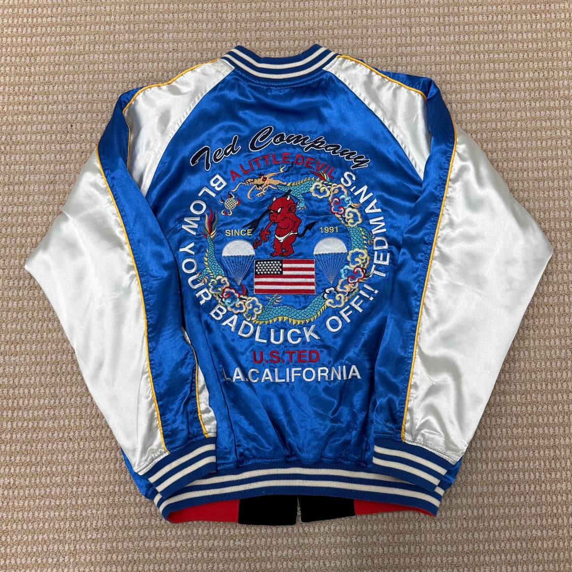 테드 컴퍼니 레드데빌 앤 타이거 벨벳 리버시블 양면 스카잔 상품이미지1