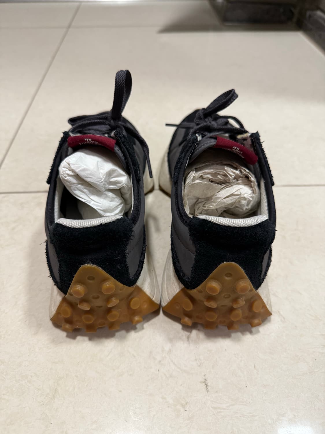 뉴발란스 327 블랙 문빔 245mm 상품이미지3