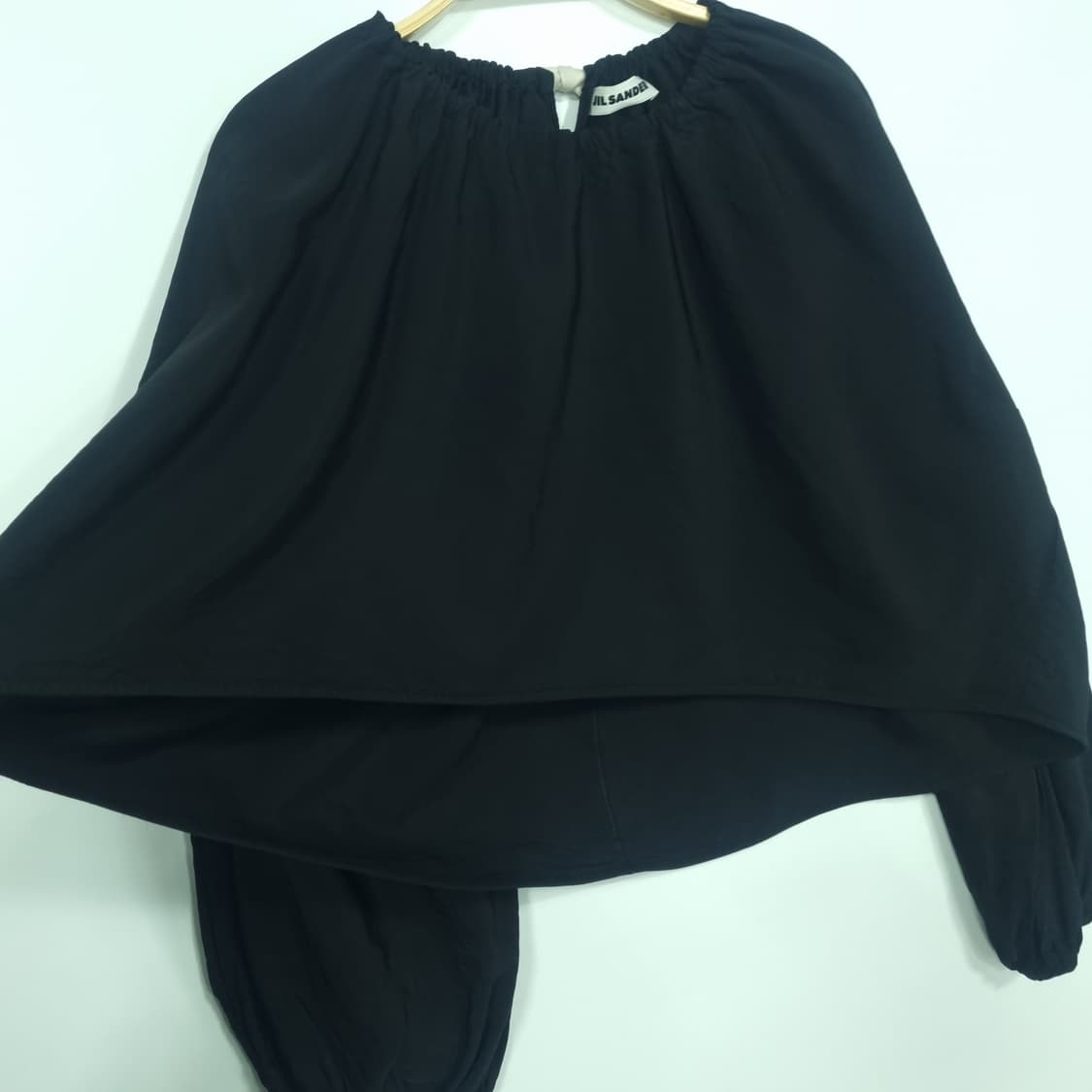 JILSANDER 질샌더 래글런 셔링 풀오버 블라우스 상품이미지3