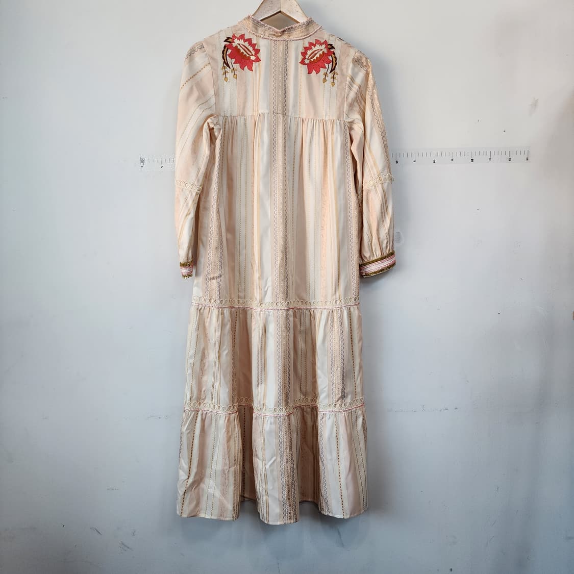 안나수이 아이보리색 자수 롱 원피스 상품이미지3