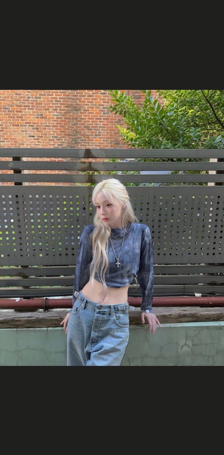 네스티팬시클럽 데님 시스루 워싱 카울 후드 (윈터 착용) 상품이미지2