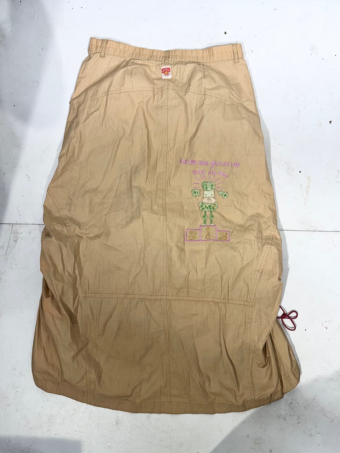 일본 빈티지 베이지 셔링 키치 자수 롱 스커트  상품이미지5