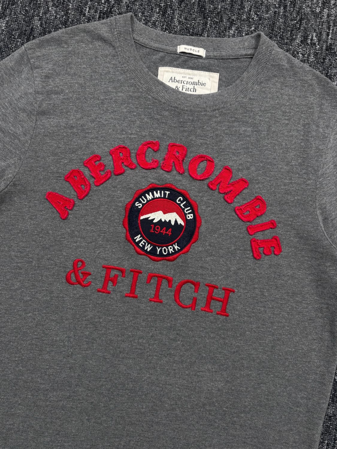 아베크롬비 로고 그레이 반팔 상품이미지4