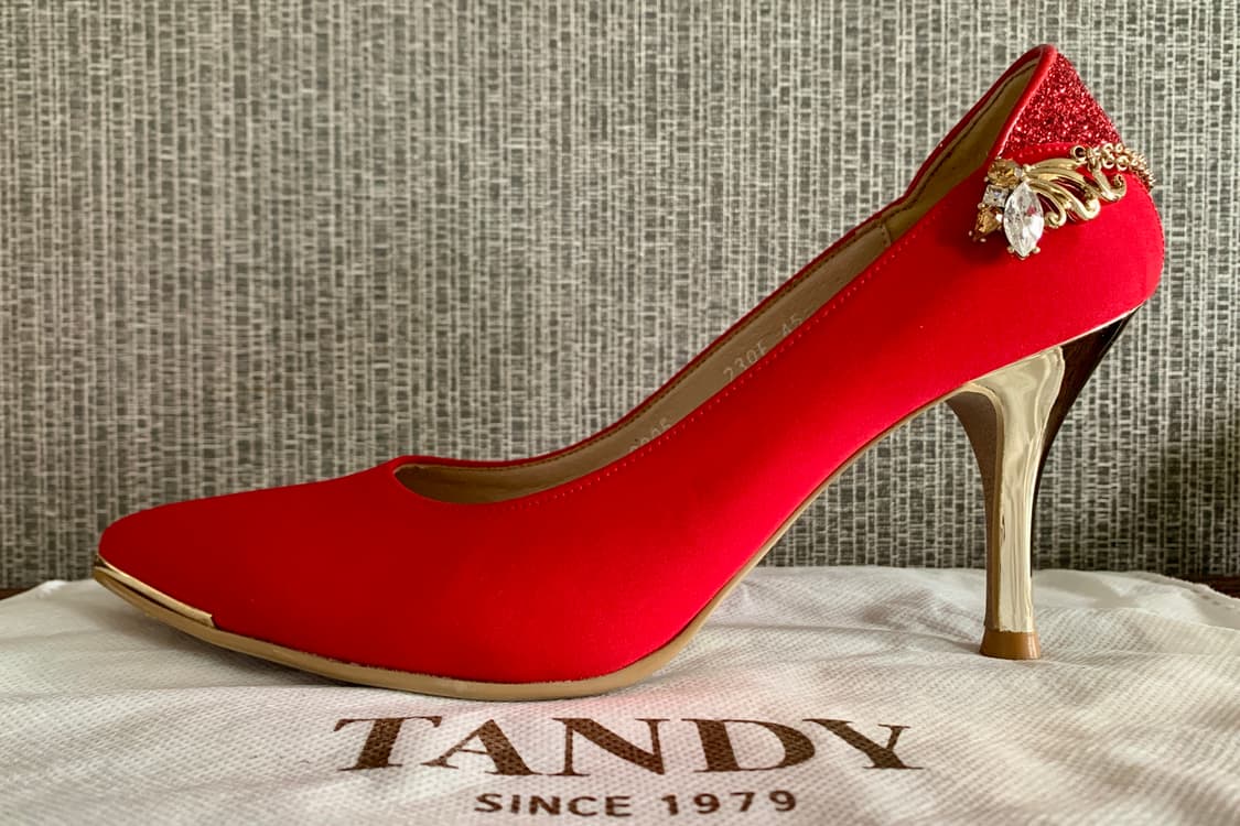 탠디 TANDY 베카치노 레드 스틸레토 힐 하이힐 공단 펌프스 빨강 구두 상품이미지3