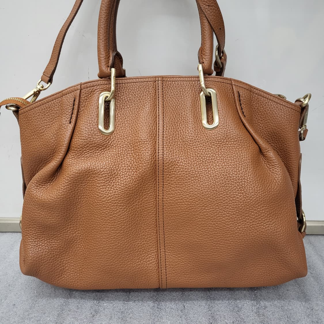 상태좋은 고급스러운 브라운 컬러의 헤지스 천연가죽 토트백 상품이미지6
