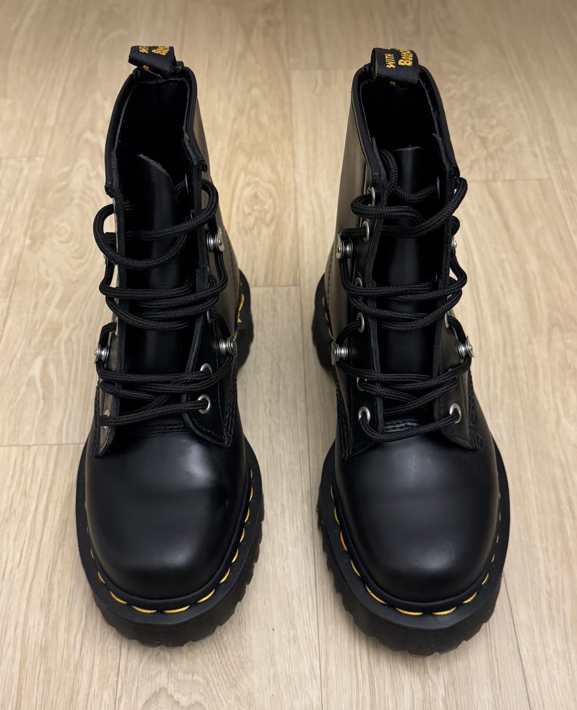 Dr.Martens 1460 BEX Stud 8-Eye Boots 상품이미지2