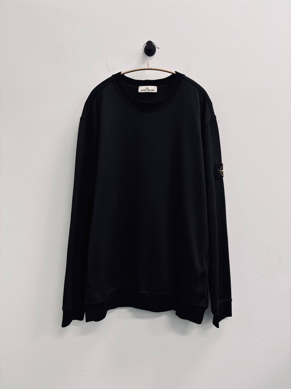 스톤아일랜드(Stone Island) 와펜 코튼 나일론 맨투맨 블랙 상품이미지1