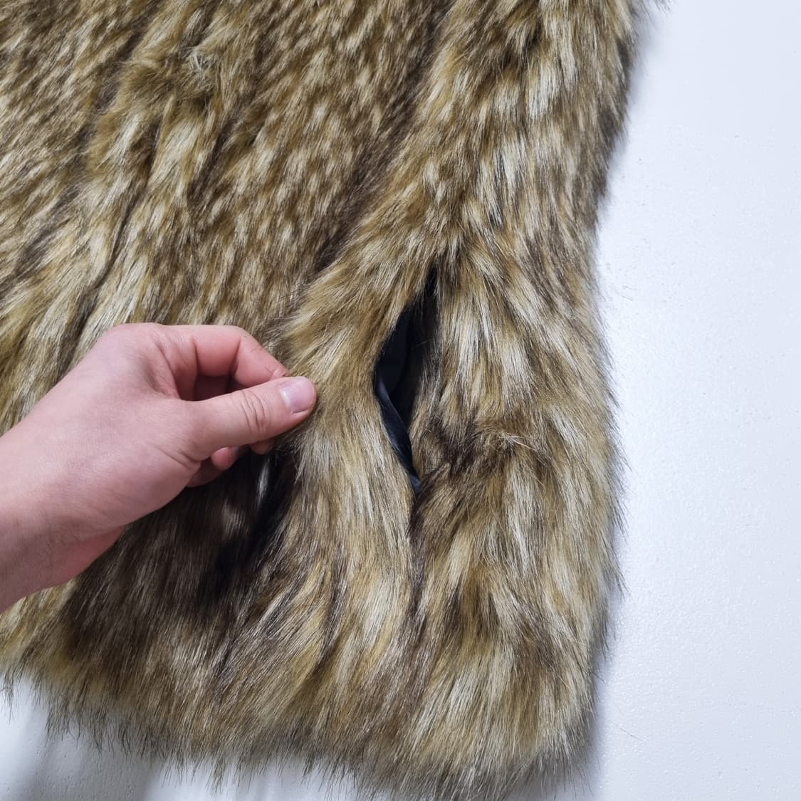 자라 페이크 폭스퍼 베스트 - M 상품이미지4