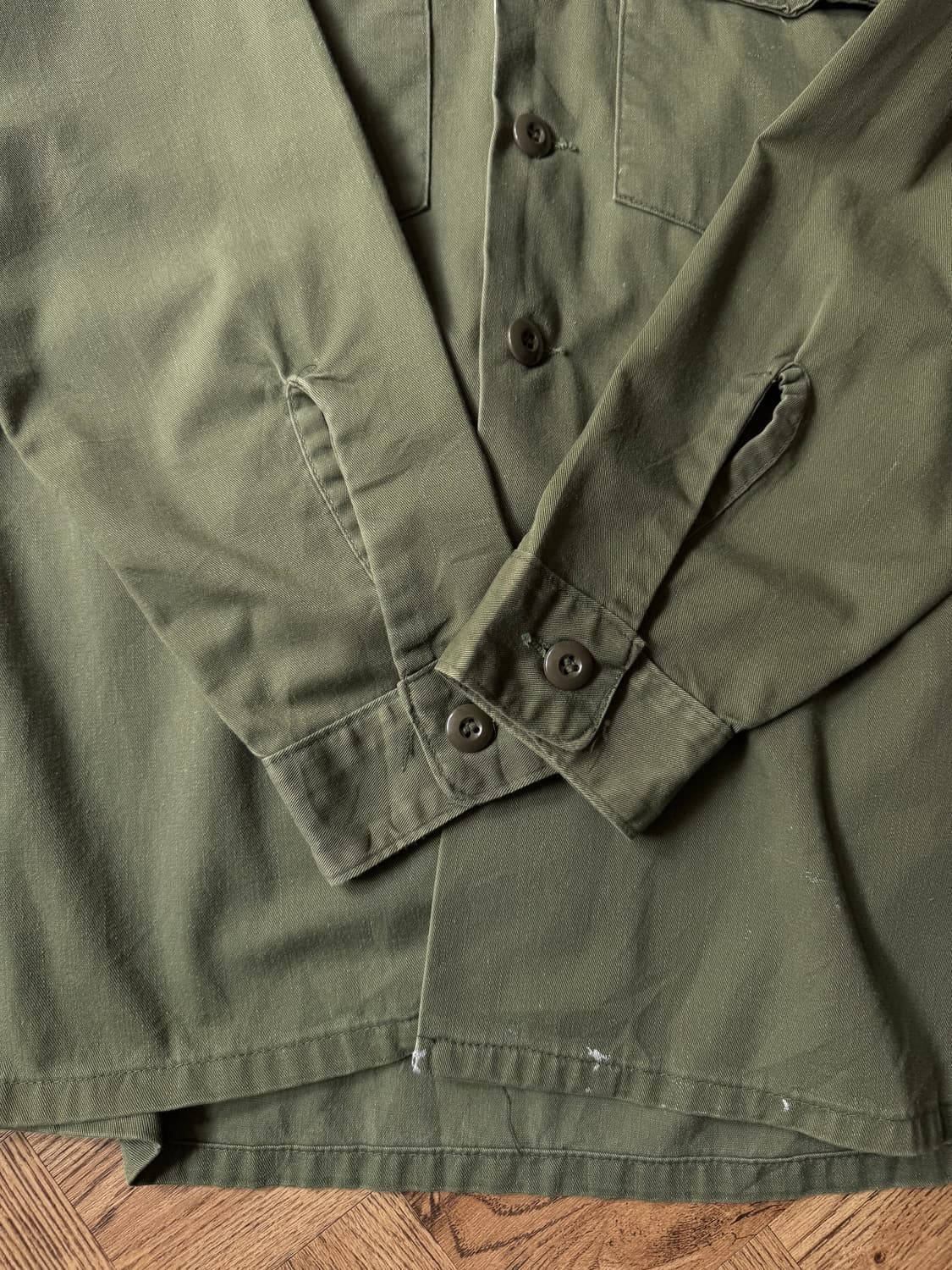 [M]70's 오리지널 U.S ARMY OG-507 페인팅 밀리터리 셔츠 상품이미지5