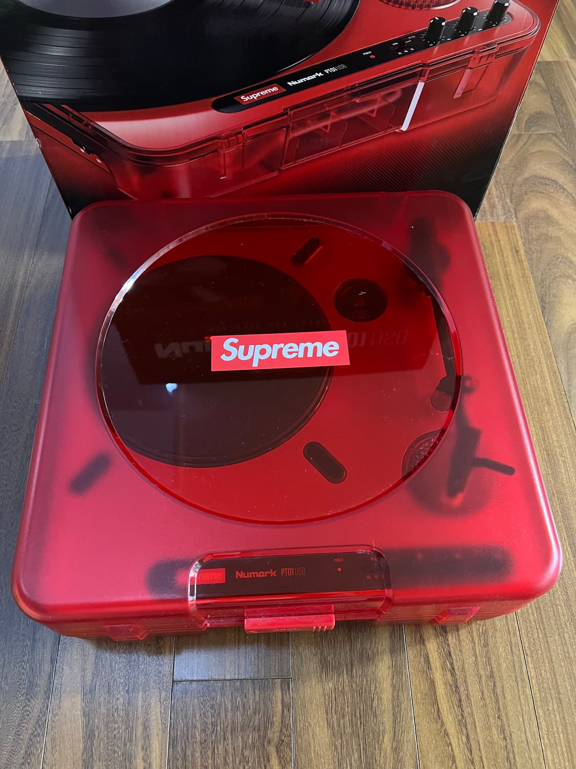 슈프림 Numark PT01USB 턴테이블 레드 상품이미지2