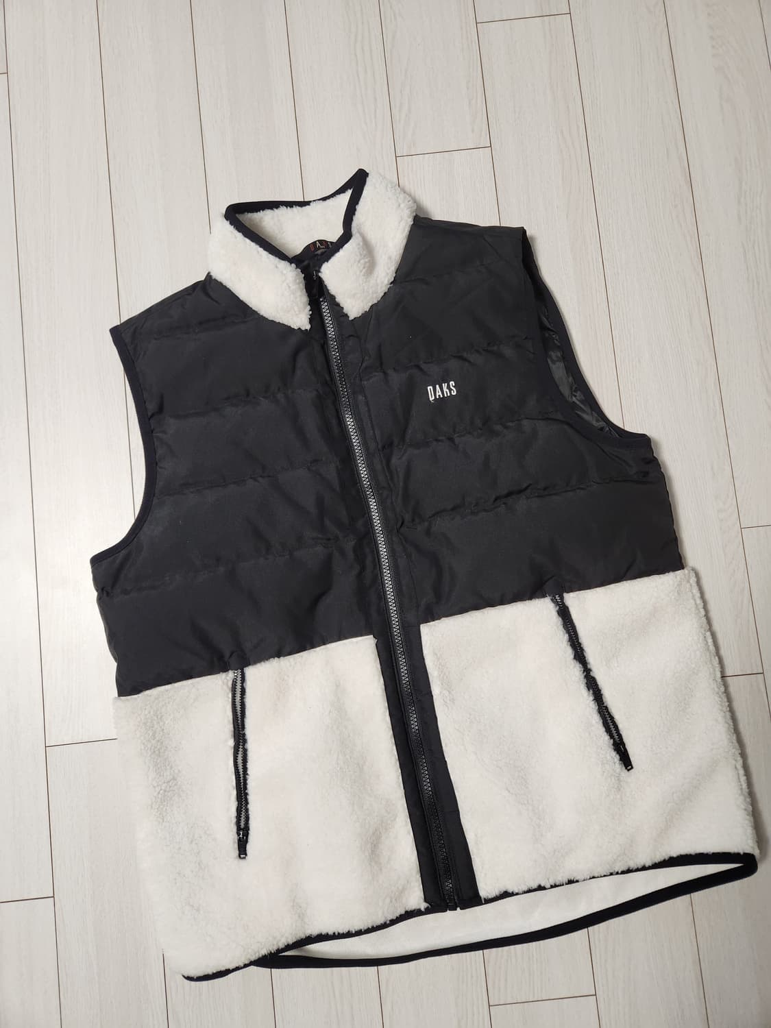 새상품급)닥스 골프 남성 블랙 구스다운 플리스 베스트 사이즈100(L)
 상품이미지1