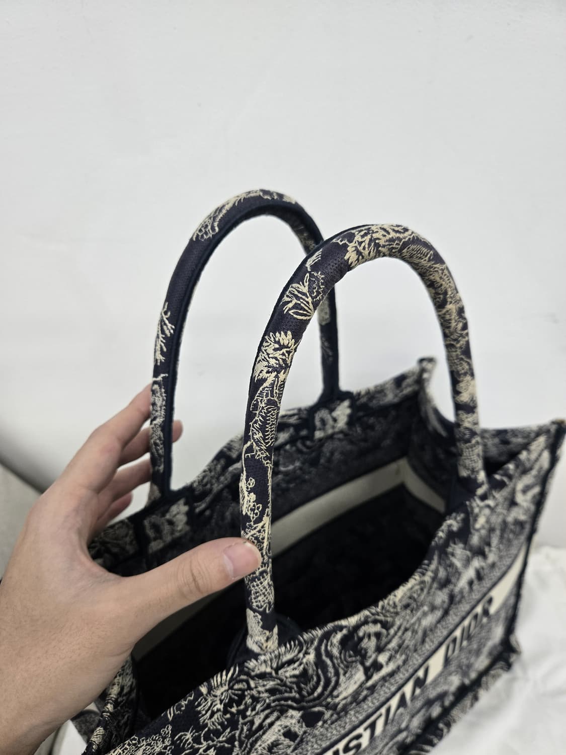 [보증서 정품] 디올 트와일라잇 북토트백 미디움 상품이미지1