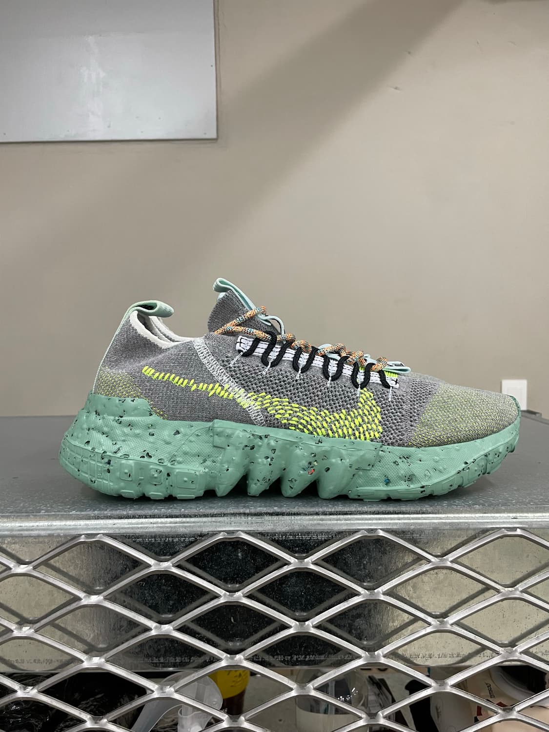 나이키 스페이스 히피 01 그레이 볼트 280 상품이미지4