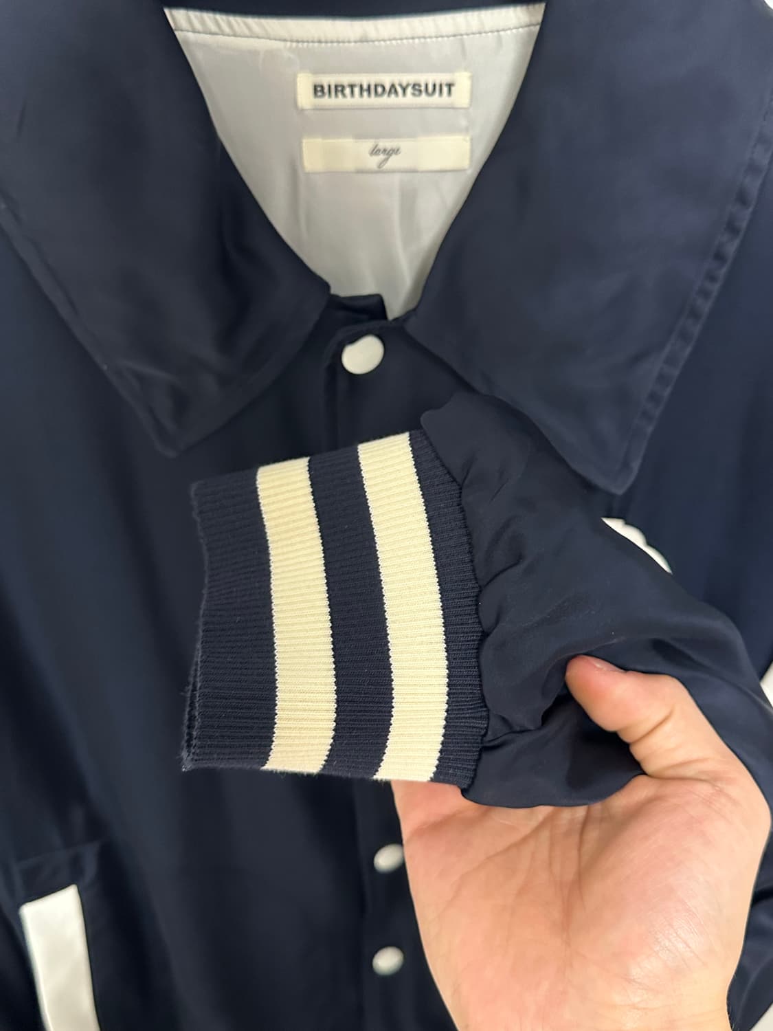 벌스데이수트 SATIN STADIUM JACKET (NAVY) 상품이미지5