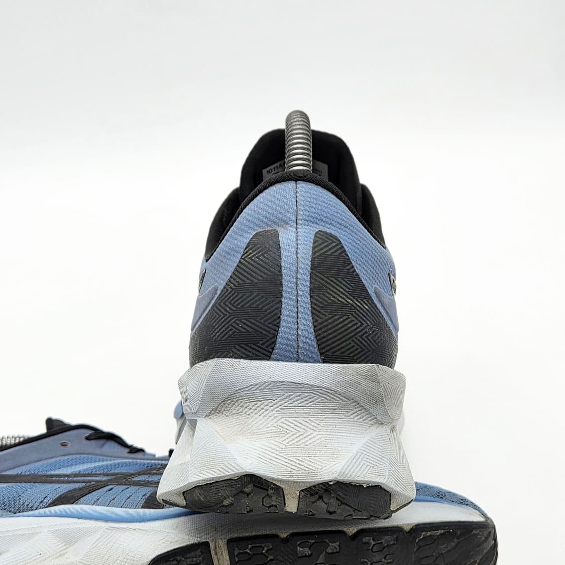  아식스 노바블라스트 네이비 (270)  상품이미지2