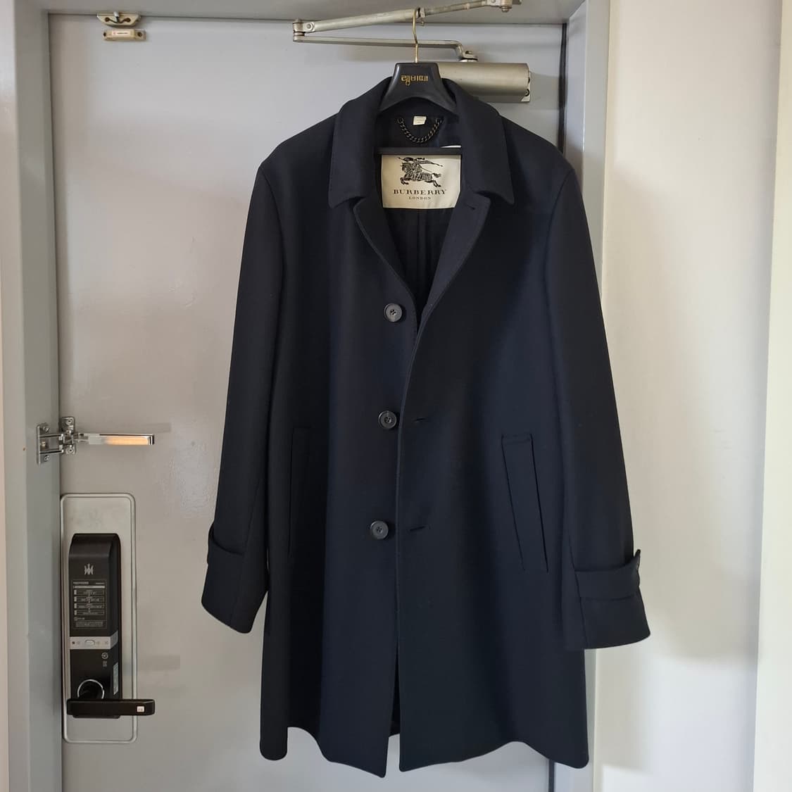 버버리 20SS 싱글 울코트 (새제품, 사이즈 105, 네이비 색상) 상품이미지3