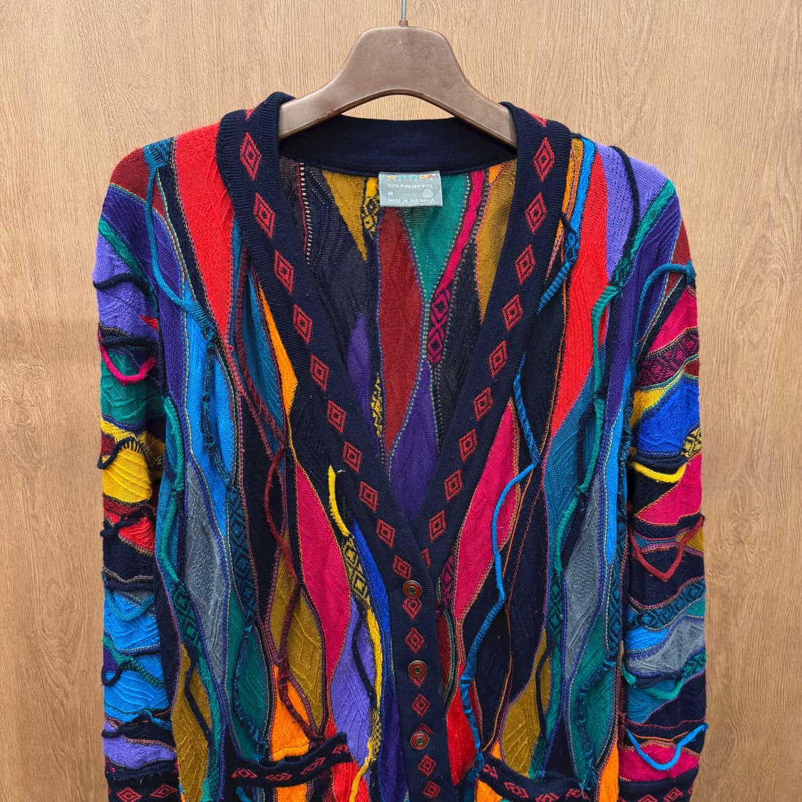 쿠지 긴팔 니트 가디건 꽈배기 물결 다이아몬드 디테일 루즈핏 멀티컬러 상품이미지4