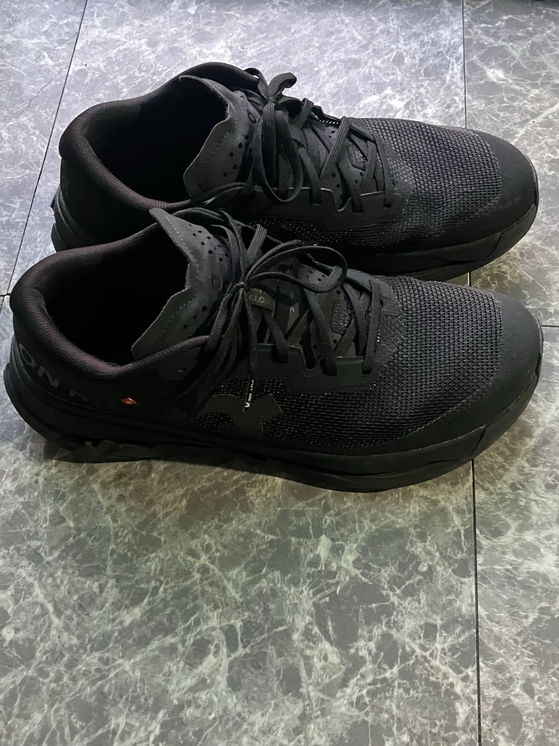 온러닝 클라우드 울트라 3 285 블랙 상품이미지1