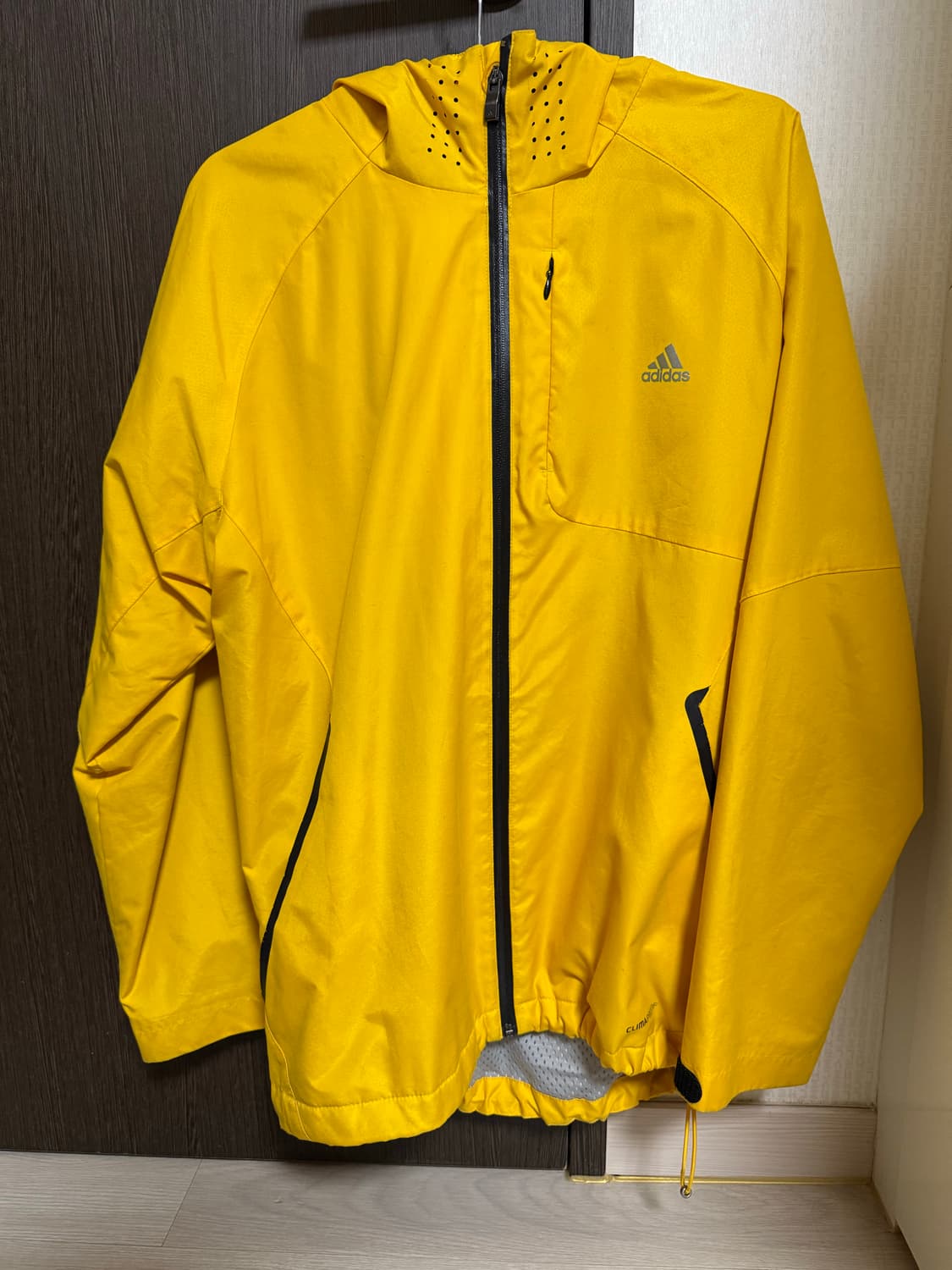 아디다스 바람막이 상품이미지1