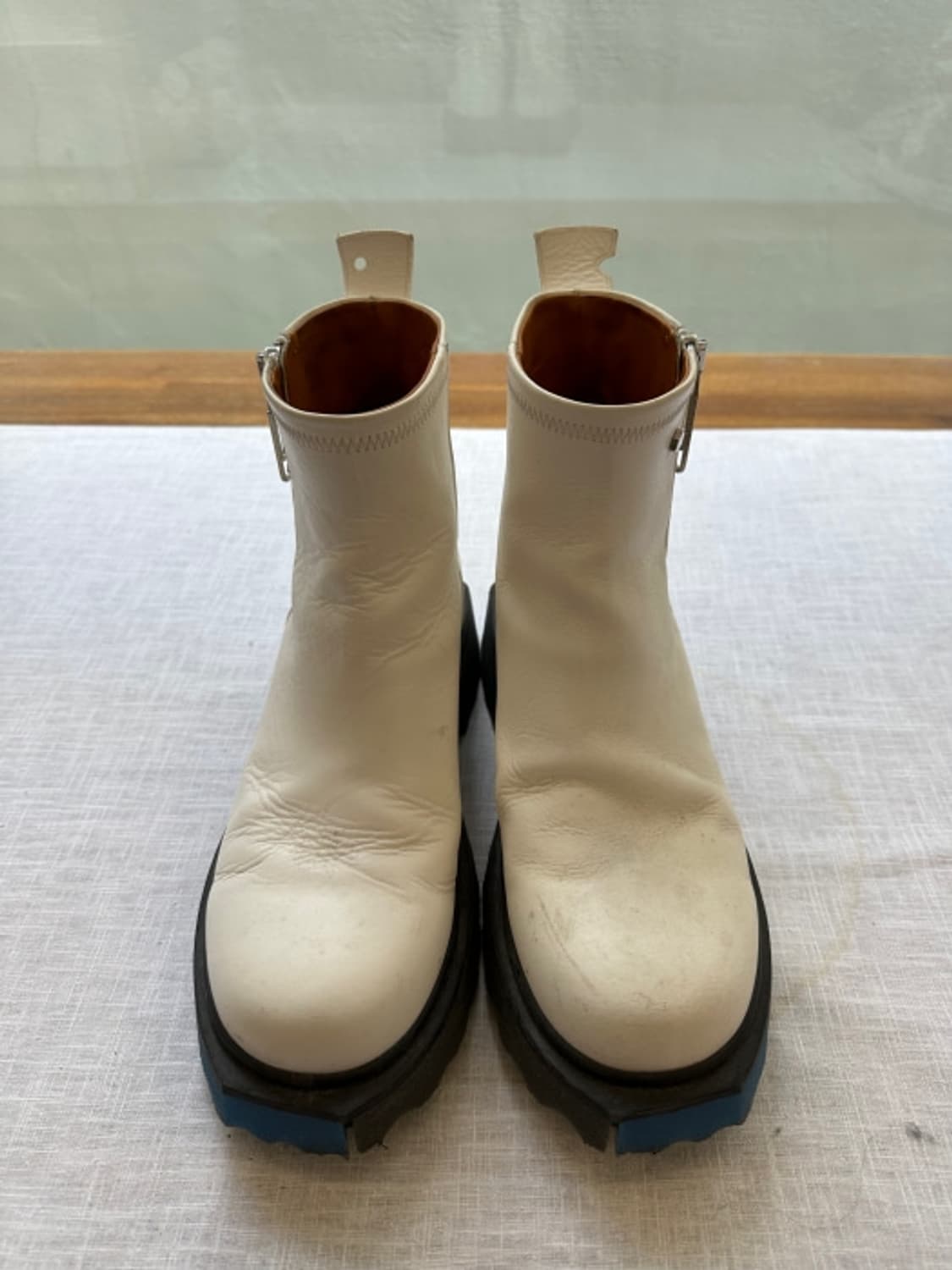 OFF WHITE (275) 상품이미지1