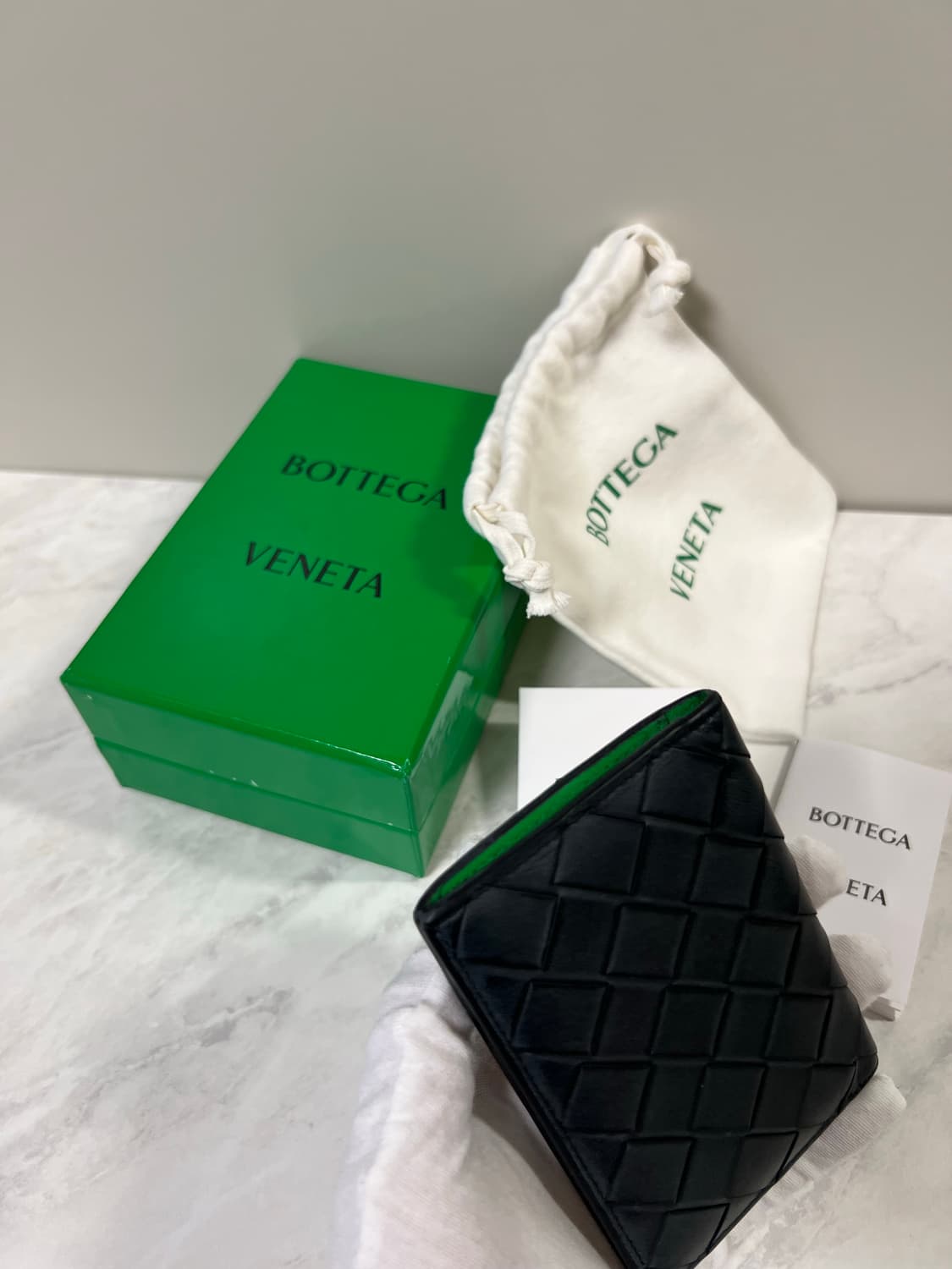 보테가베네타 투톤 플랩 오거나이저 지갑 상품이미지5