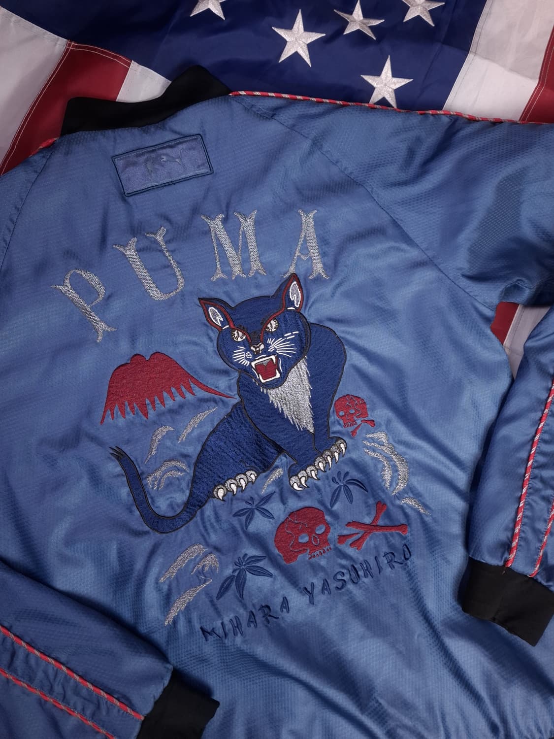 오리지날 푸마 x 미하라 야스히로 블루 자수 수베니어 자켓 상품이미지2