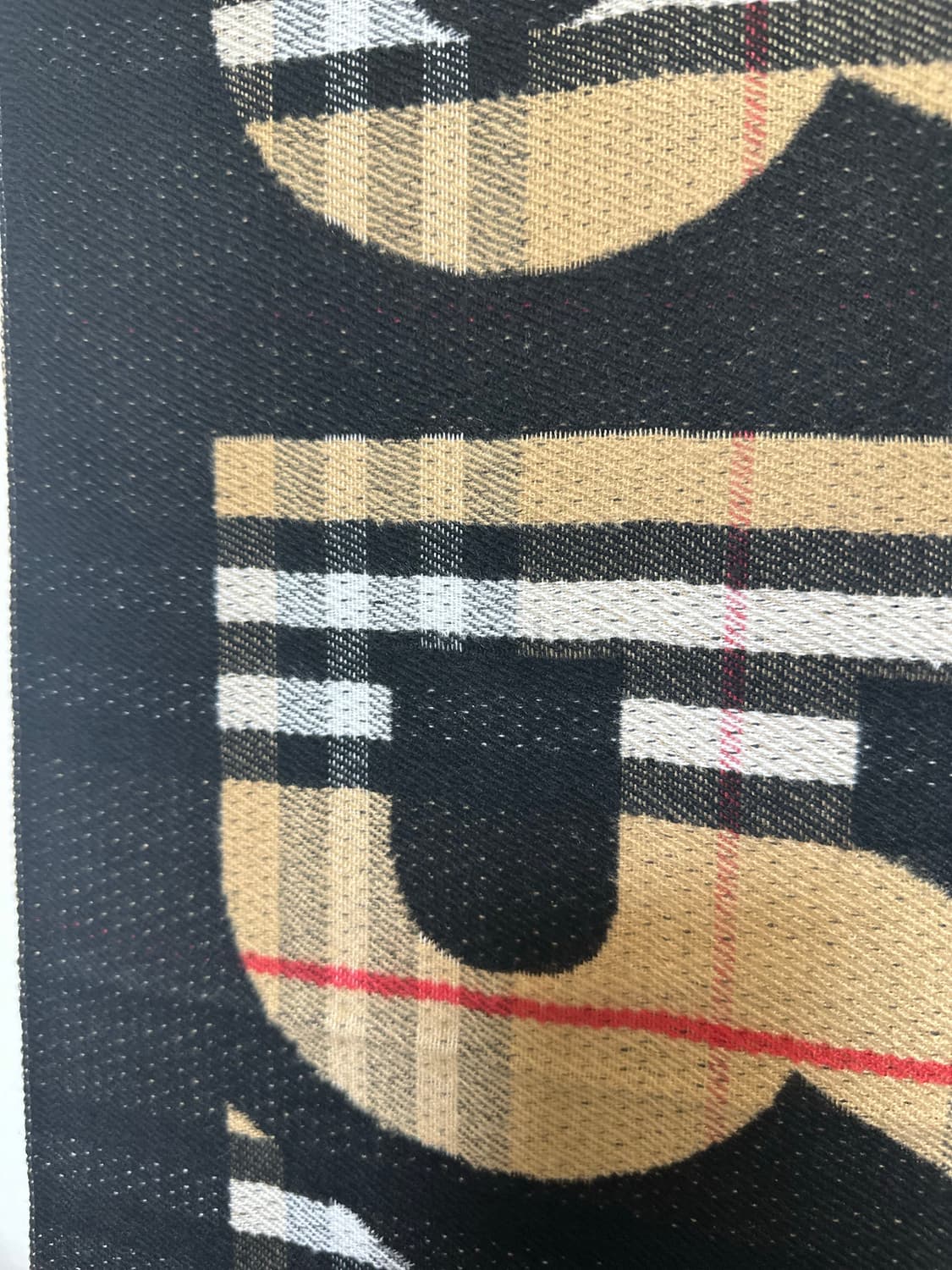 버버리 블랙 캐시미어 머플러 남여공용 상품이미지3