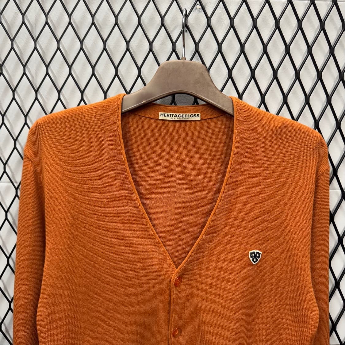 USA VTG 솔리드 울 니트 가디건 로고 자수 디테일 오렌지 상품이미지3