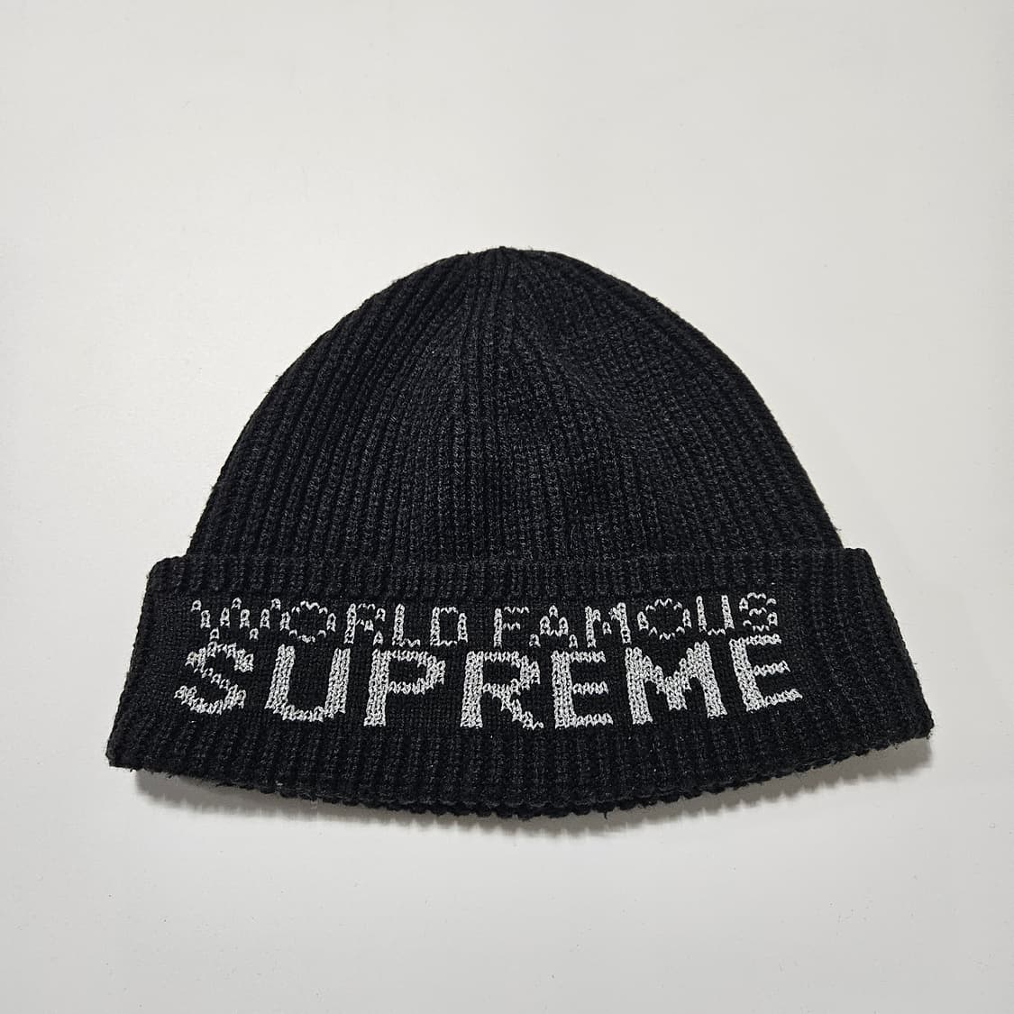 슈프림 월드 페이머스 비니 상품이미지1